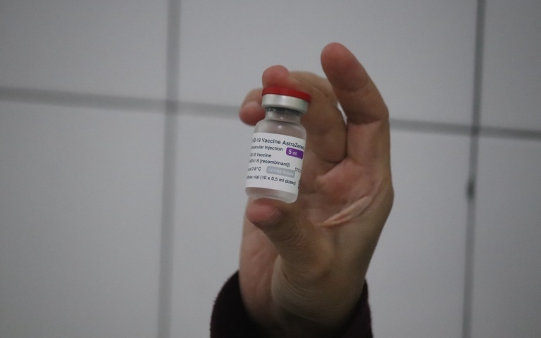 Vaksinasi Covid-19 di Indonesia Masih Terkendala Stok Vaksin Dunia