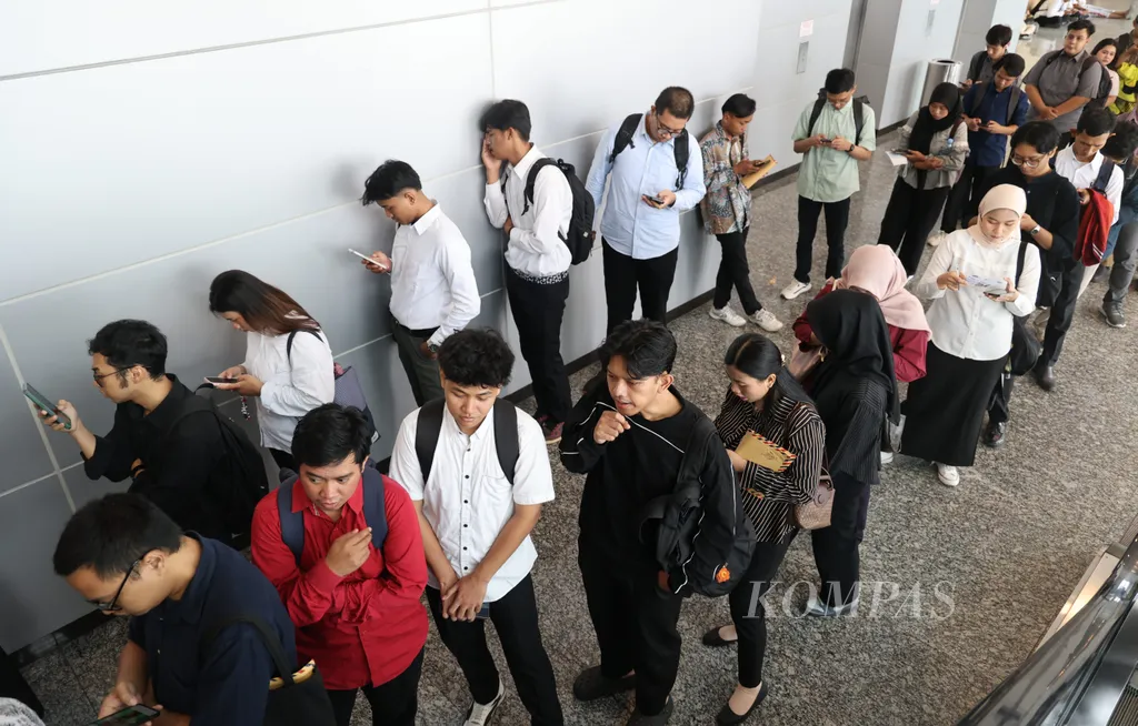 Bank Dunia: Ketidakpastian Global Berisiko Picu Lonjakan Pekerja Kontrak